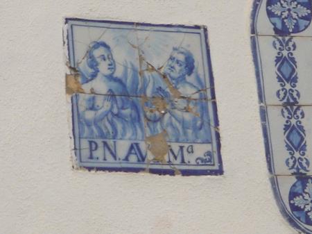 <b>Painel de azulejos com almin[...]</b>