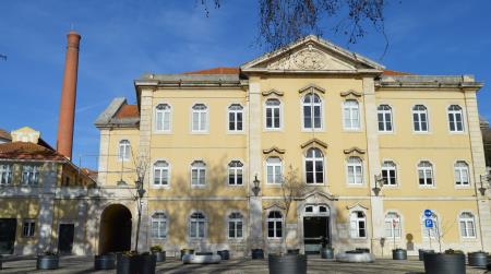 <b>Edif�cio central</b>