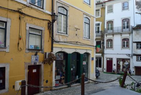 <b>Edifcio na Rua dos Gatos, n[...]</b>