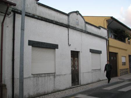 <b>Edifcio na Rua Padre Ferrer[...]</b>